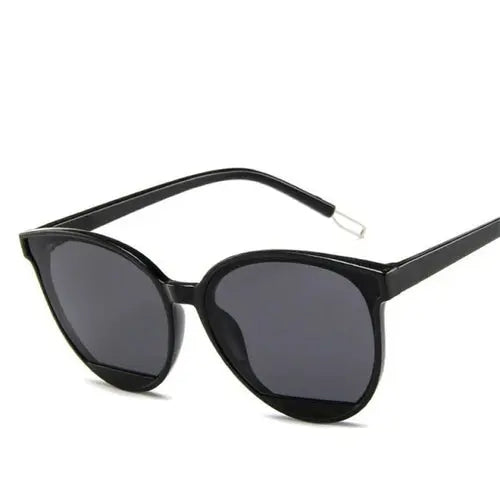 WarBLade New Fashion Sunglasses Women Vintage Luxury Brand Design Othergreen Apparel & Accessories > Clothing Accessories > Sunglasses 26.52 EZYSELLA SHOP